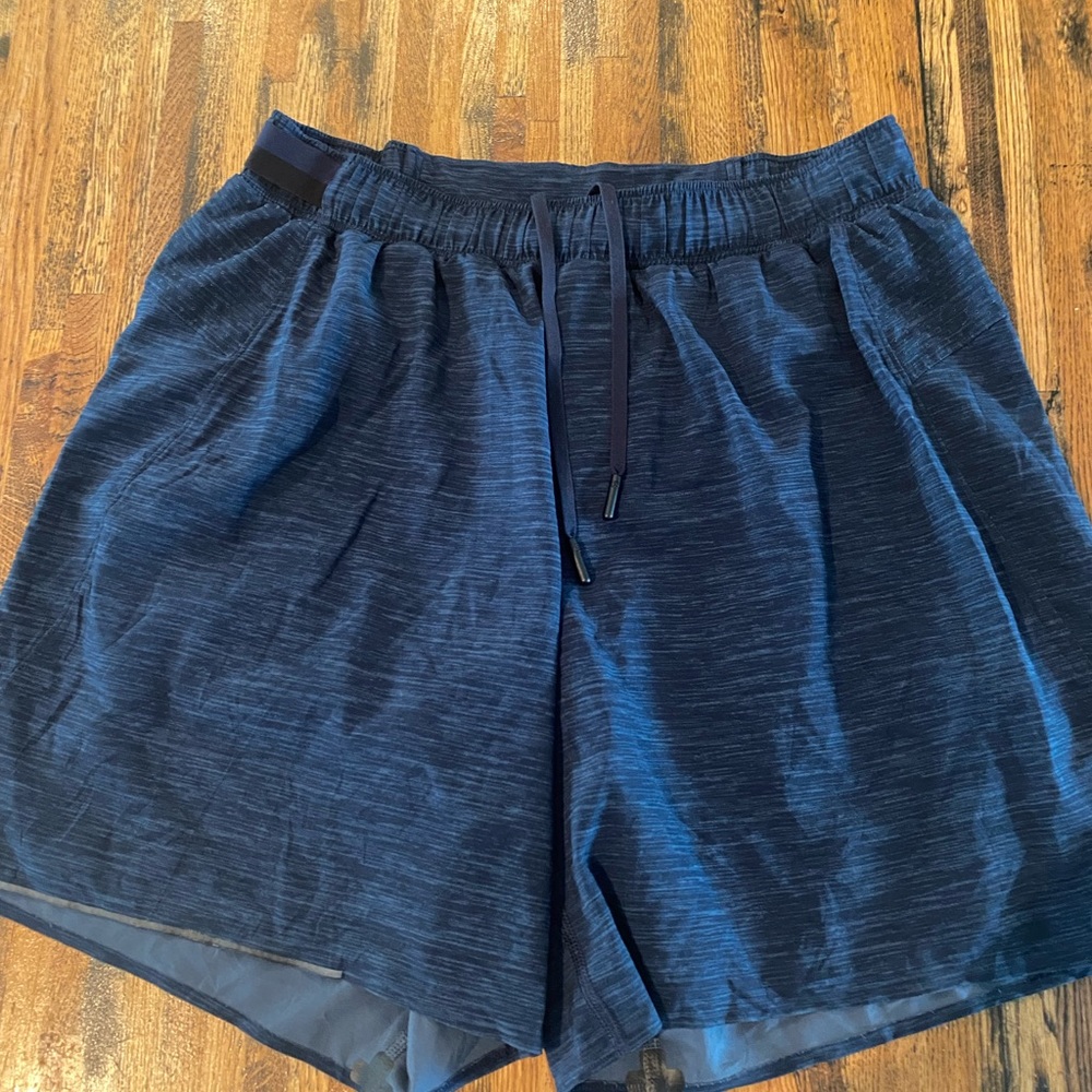 Lululemon Athletica 6” Surge Shorts with liner